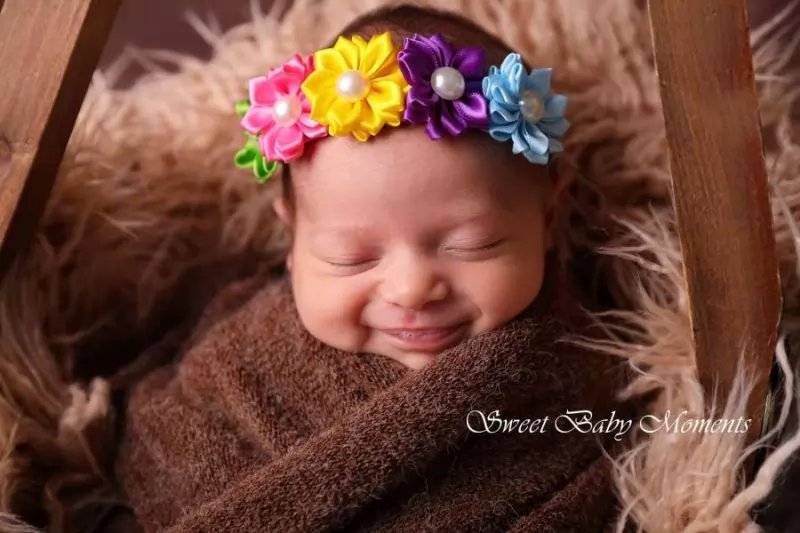 krasivo-novorodeno-bebe-fotosesiya